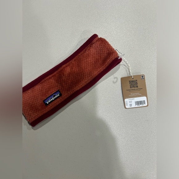 Patagonia Women's Re-Tool Headband Burl Red Fleece Soft Cozy NWT - Picture 1 of 8